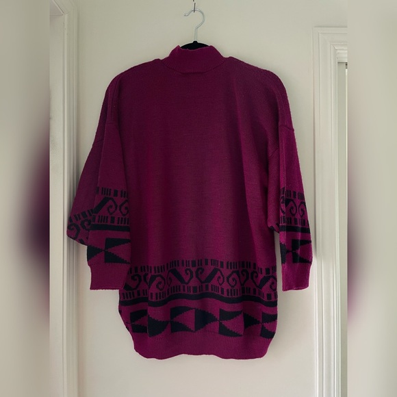 Vintage magenta aztec 3/4 sleeve sweater - Picture 3 of 6